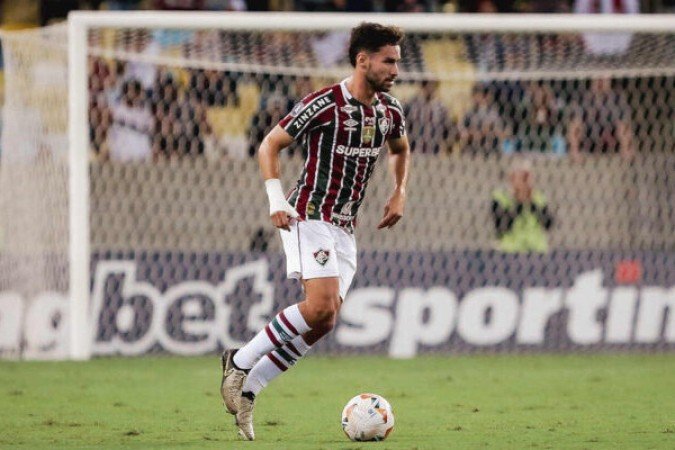 MARTINELLI - Não fez um grande jogo e saiu de campo vaiado pelo torcedor, sendo substituído por Lima. NOTA 3,5 - Foto: LUCAS MERÇON / FLUMINENSE F.C.
