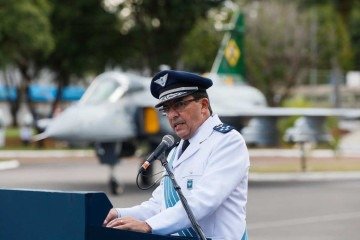 O ex-comandante também sugeriu que Flávio aguardasse o lançamento de seu livro 'Eu Disse Não! Uma trincheira antigolpista', antes de fazer novas afirmações sobre sua atuação naquele período -  (crédito: Isac Nobrega/PR)