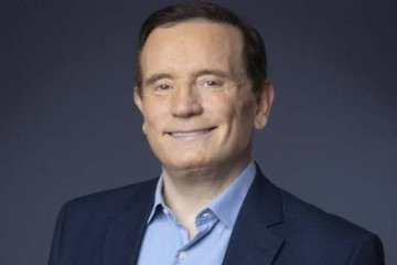 Roberto Cabrini pode ser promovido em meio a onda de demissões na TV Record