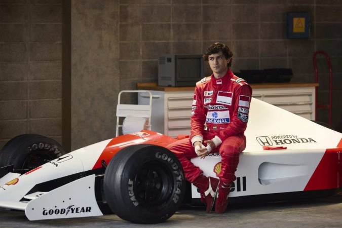 A vida de Senna é mostrada além das pistas na minissérie -  (crédito: Alan Roskyn/Netflix)