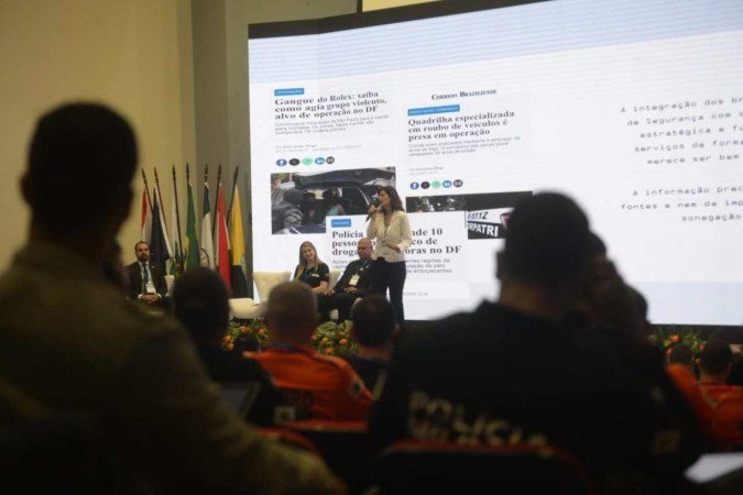 Samanta Sallum falou acerca da cobertura jornalística no âmbito da segurança pública - (crédito: Ed Alves/CB/D.A Press) Samanta Sallum falou acerca da cobertura jornalística no âmbito da segurança pública - (crédito: Ed Alves/CB/D.A Press)