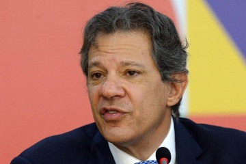 A aposentadoria militar também será afetada, mas Haddad não detalhou qual será a idade mínima para a reserva remunerada -  (crédito:  Ed Alves/CB/DA.Press)