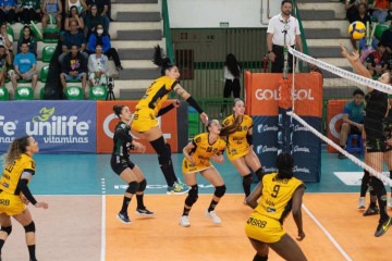 O Brasília Vôlei aposta no contra-ataque como um das soluções para superar o favoritismo do time paulista na partida desta noite, em São Paulo -  (crédito:  Rogério Guerreiro/Brasília Vôlei)