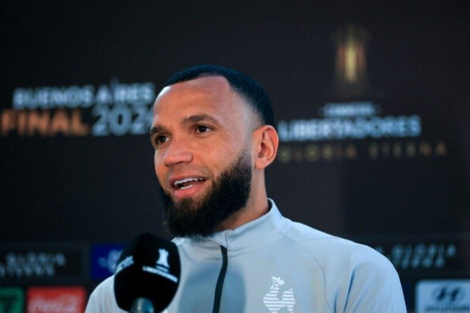 Everson em entrevista na chegada do Atlético a Buenos Aires  -  (crédito: Foto: Reprodução)