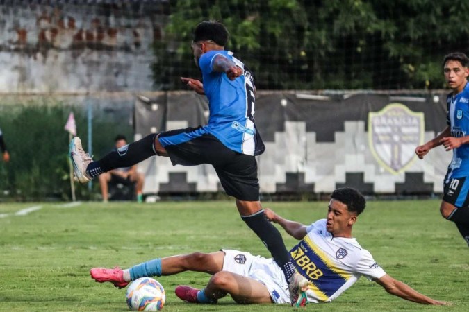 O Real Brasília se sagrou campeão da primeira edição da história da Copa Brasília sub-20. O torneio serviu como preparativo para a Copa São Paulo de Futebol Júnior, marcada para começar no dia 2 de janeiro  -  (crédito: Eduardo Ronque / Real Brasília)