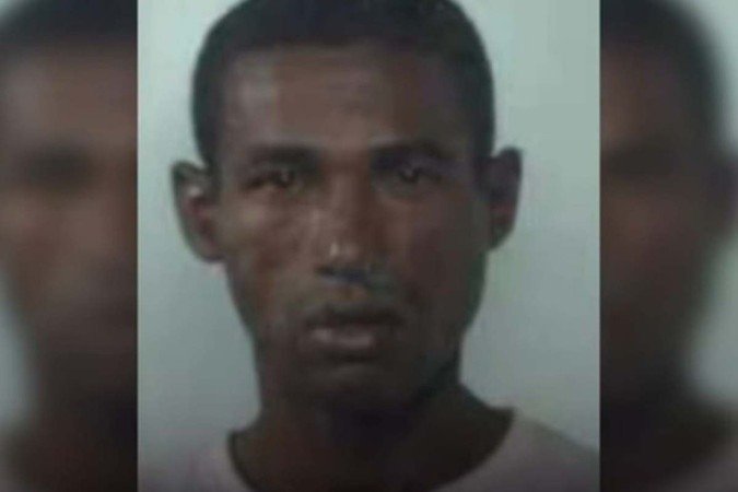 Paulo foi autuado por duas tentativas de homicídios, lesão corporal, dano qualificado e resistência à prisão.
- (crédito: Reprodução: PM/DF) Paulo foi autuado por duas tentativas de homicídios, lesão corporal, dano qualificado e resistência à prisão.
- (crédito: Reprodução: PM/DF)