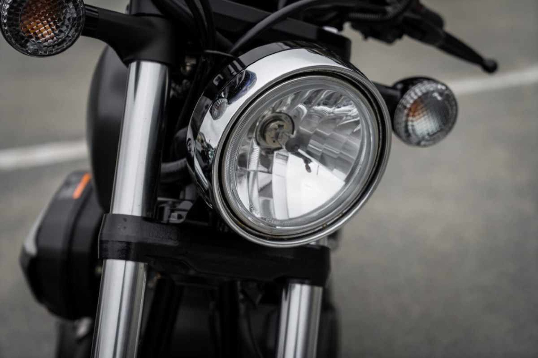 Colisão entre moto e carro deixa uma pessoa morta na BR-020