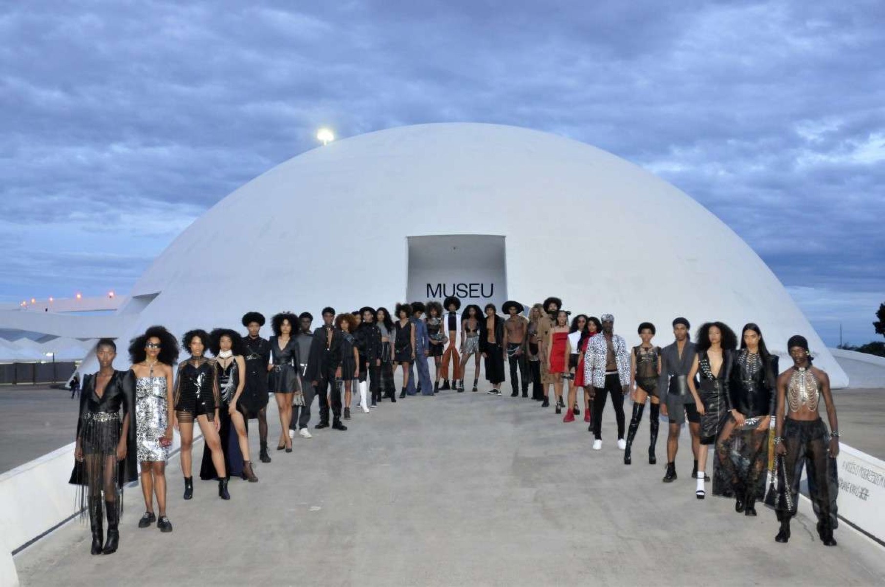  29/11/2024. Crdito: Minervino Jnior/CB/D.A Press. Brasil.  Brasilia - DF. Desfile de moda da beleza negra em homenagem ao dia da conscincia negra.