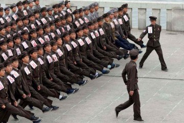 Jang Yeong-jin decidiu deixar a Coreia do Norte para escapar de um casamento -  (crédito: BBC)