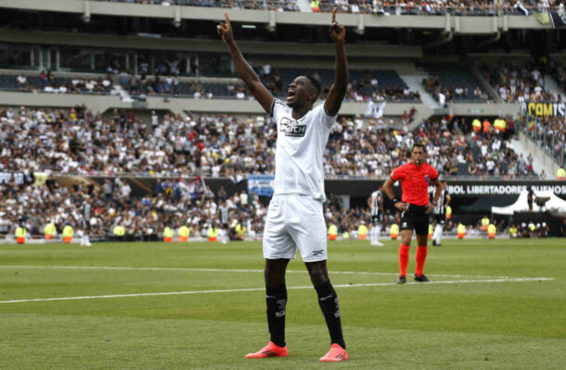 Luiz Henrique comemora gol em final da Libertadores -  (crédito: Foto: Vitor Silva/Botafogo)
