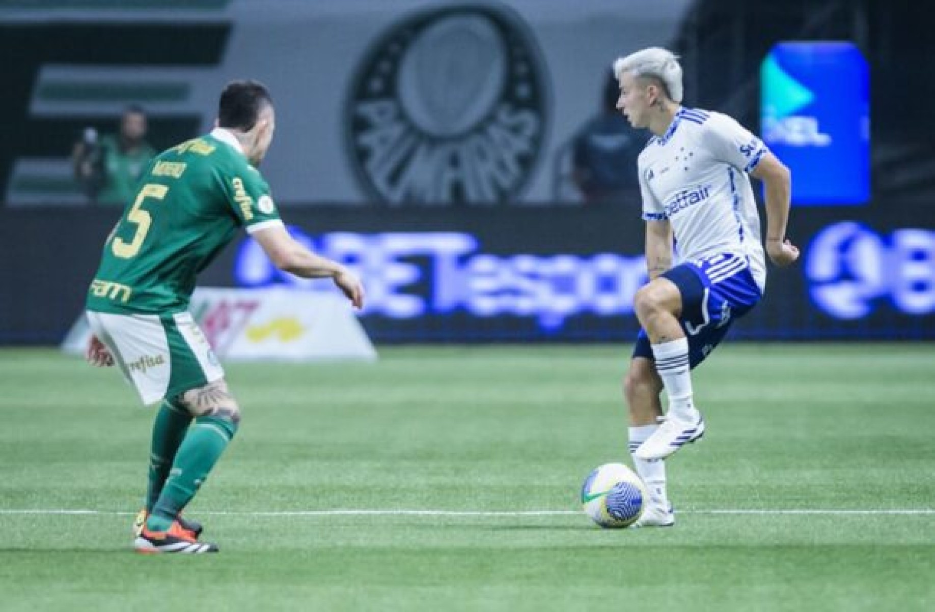 CBF sentencia Cruzeiro x Palmeiras, pelo Campeonato Brasileiro, com portões fechados