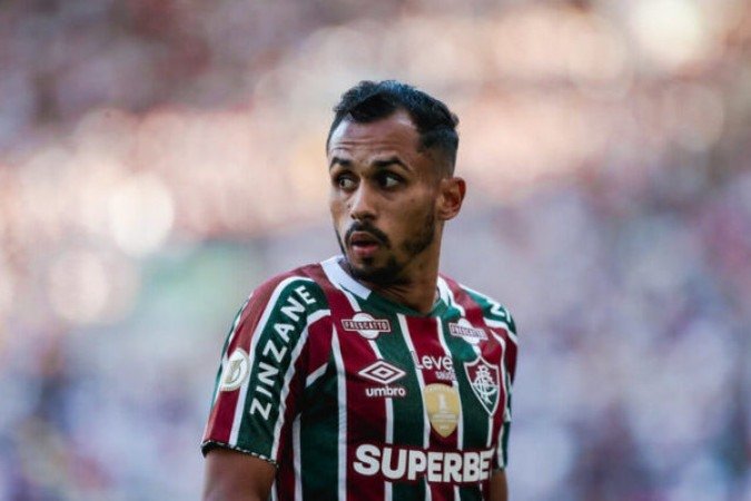 LIMA   - Jogo burocrático, distribuindo as bolas com pouca ousadia. Deveria tentar lances mais ousados. NOTA 5,5. Foto: Luças Merçon/Fluminense