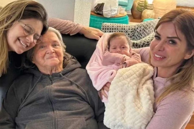 A avó de Viih Tube é uma senhora de quase 90 anos, acamada há quatro e que tem tido muitas complicações e idas ao hospital nos últimos três meses -  (crédito: Reprodução/Instagram)