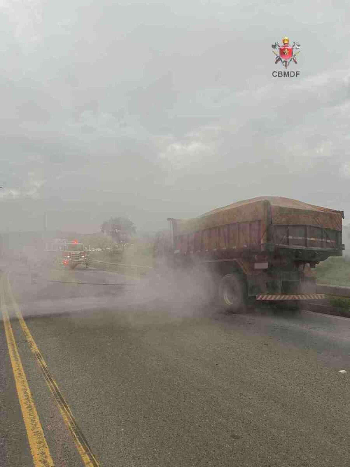 Nos dois acidentes, o trânsito foi alterado para o atendimento às ocorrências