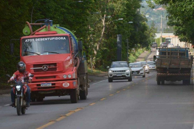 Aumento de volume em outubro foi impulsionado pelo avanço do setor de transportes, que cresceu 4,1% -  (crédito:  Ed Alves/CB/DA.Press)