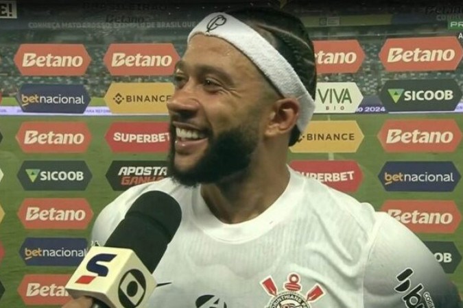 Depay decidiu o duelo diante do Bahia, em Itaquera -  (crédito: Foto: reprodução Premiere)