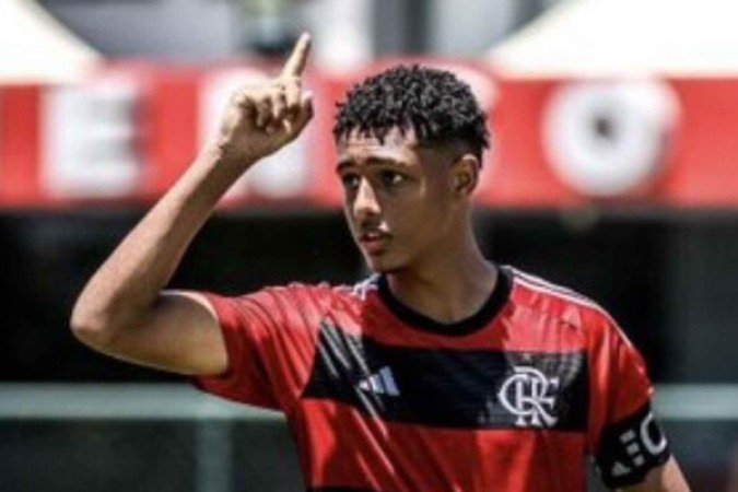 JOÃO VICTOR - Pouco tempo em campo para ser avaliado. SEM NOTA. Foto: Divulgação/Flamengo.