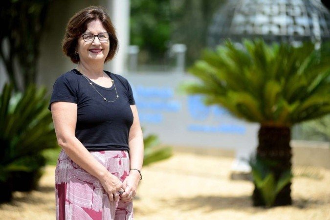 Ana Maria analisa indicadores referentes à saúde, como níveis de fecundidade e de mortalidade nos grupos populacionais e as mudanças nas métricas com os avanços tecnológicos - (crédito: Marcelo Ferreira/CB/D.A Press) Ana Maria analisa indicadores referentes à saúde, como níveis de fecundidade e de mortalidade nos grupos populacionais e as mudanças nas métricas com os avanços tecnológicos - (crédito: Marcelo Ferreira/CB/D.A Press)