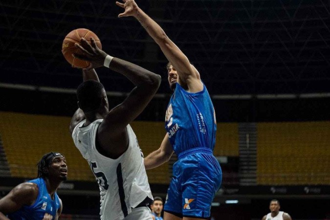  O time do Distrito Federal empilhou a nona vitória consecutiva na temporada com autoridade na Cidade Maravilhosa nesta quinta -  (crédito:  Wallace Lima/BFR)