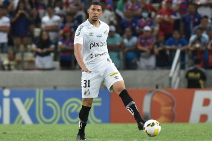 Alex Nascimento vai deixar o Santos em 2025 - (crédito: Foto: Raul Baretta/Santos) Alex Nascimento vai deixar o Santos em 2025 - (crédito: Foto: Raul Baretta/Santos)