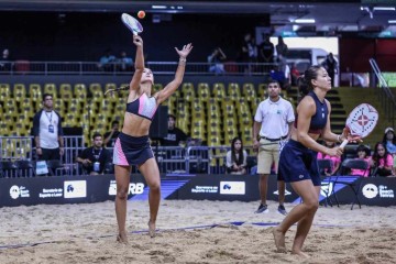 Beach tennis em Brasília segue até sábado, no Ginásio Nilson Nelson -  (crédito: Marcello Zambrana)