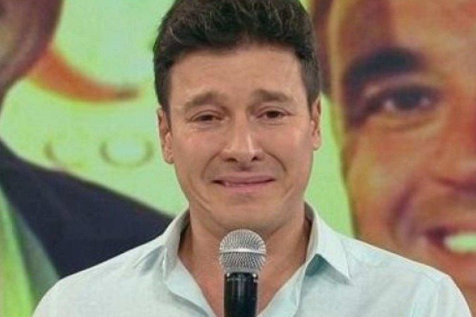 Rodrigo Faro anuncia saída da Record após 16 anos: ‘Encerrar um ciclo’ - (crédito: TMJBrazil) Rodrigo Faro anuncia saída da Record após 16 anos: ‘Encerrar um ciclo’ - (crédito: TMJBrazil)