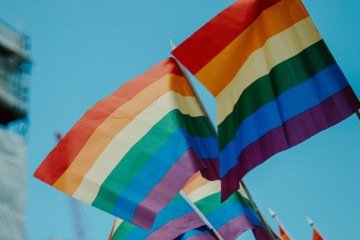 Os ataques transf&oacute;bicos no Brasil aumentaram 30% desde 2022, segundo o grupo SOS Homophobie -  (crédito: Daniel James Unsplash)