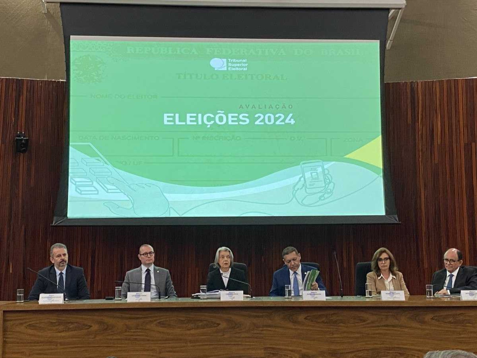 Eleições 2024: relatório do TSE apresenta perfil do eleitorado