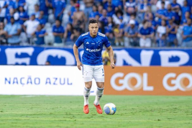 Marlon volta a ser cotado como reforço para a lateral esquerda do Grêmio -  (crédito:  Foto: Gustavo Aleixo/Cruzeiro)