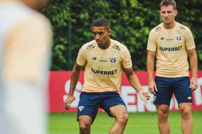 São Paulo deseja renovar com Henrique Carmo -  (crédito: Foto: Divulgação / São Paulo)