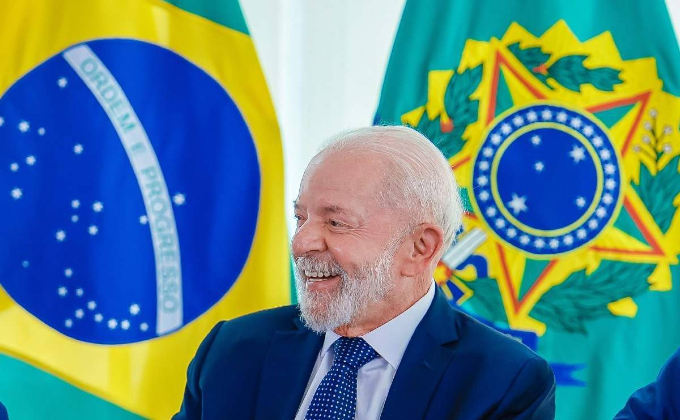 52% aprovam trabalho de Lula e 47% reprovam, diz Quaest