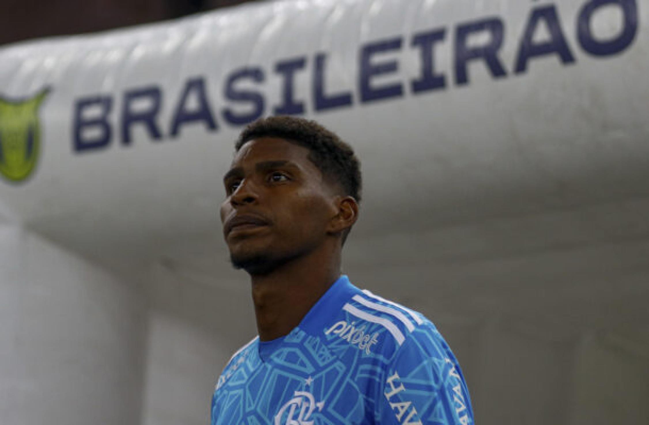 Hugo Souza revela conversa delicada com Vitor Pereira no Flamengo