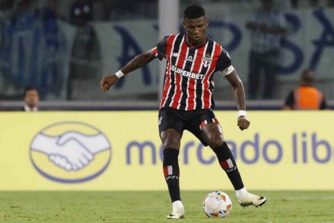 São Paulo conta com Arboleda mas deixa futuro do zagueiro em aberto - (crédito: Foto: Rubens Chiri / saopaulofc) São Paulo conta com Arboleda mas deixa futuro do zagueiro em aberto - (crédito: Foto: Rubens Chiri / saopaulofc)