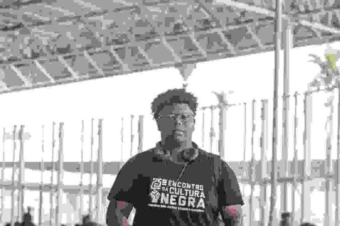  12/12/2024 - CB. O aumento na procura por passagens no aeroporto e rodoviária de Brasília para programações de final de ano. 