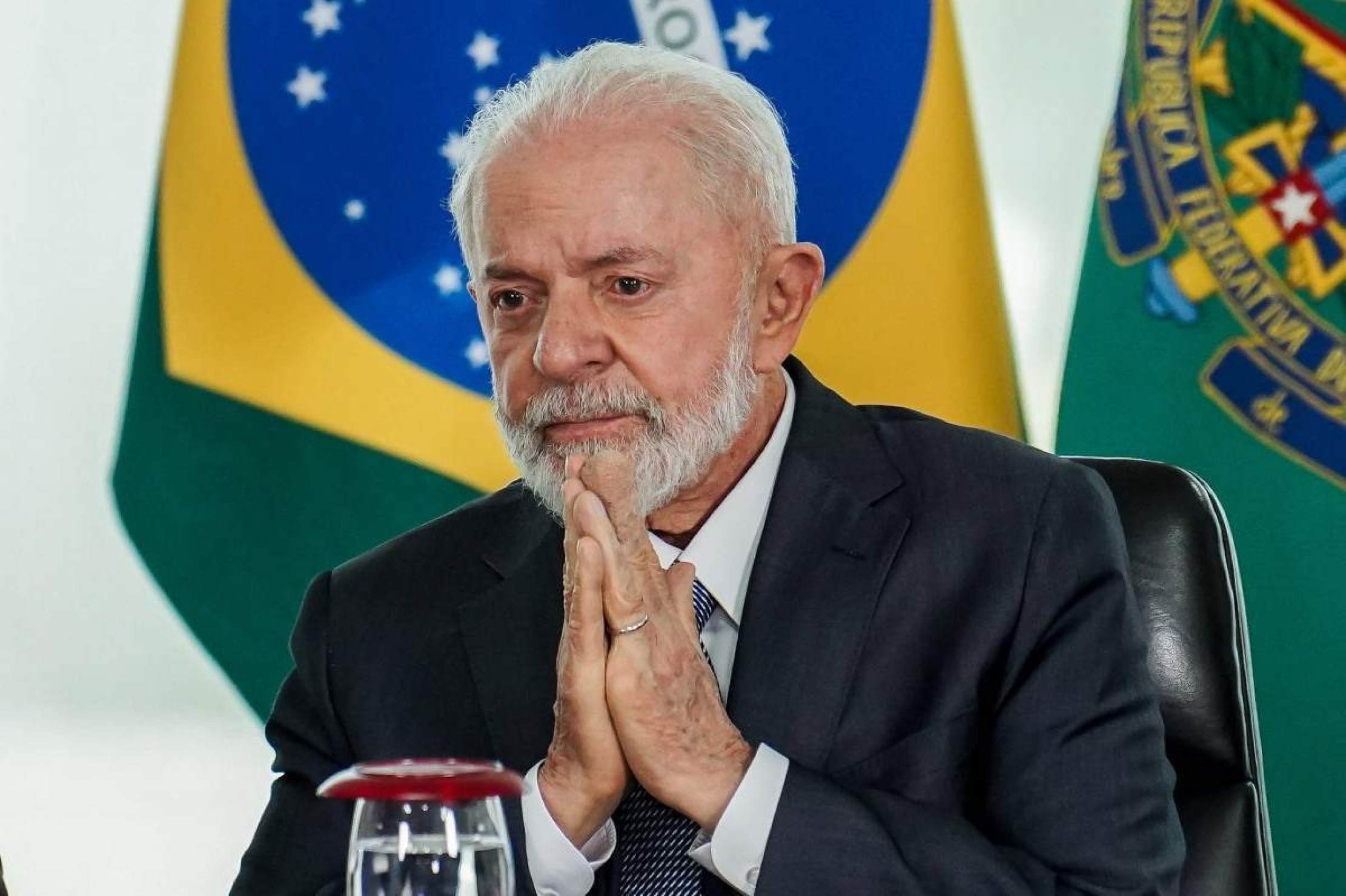 8/1: Ato na praça dos Três Poderes terá Lula e comandantes das Forças Armadas