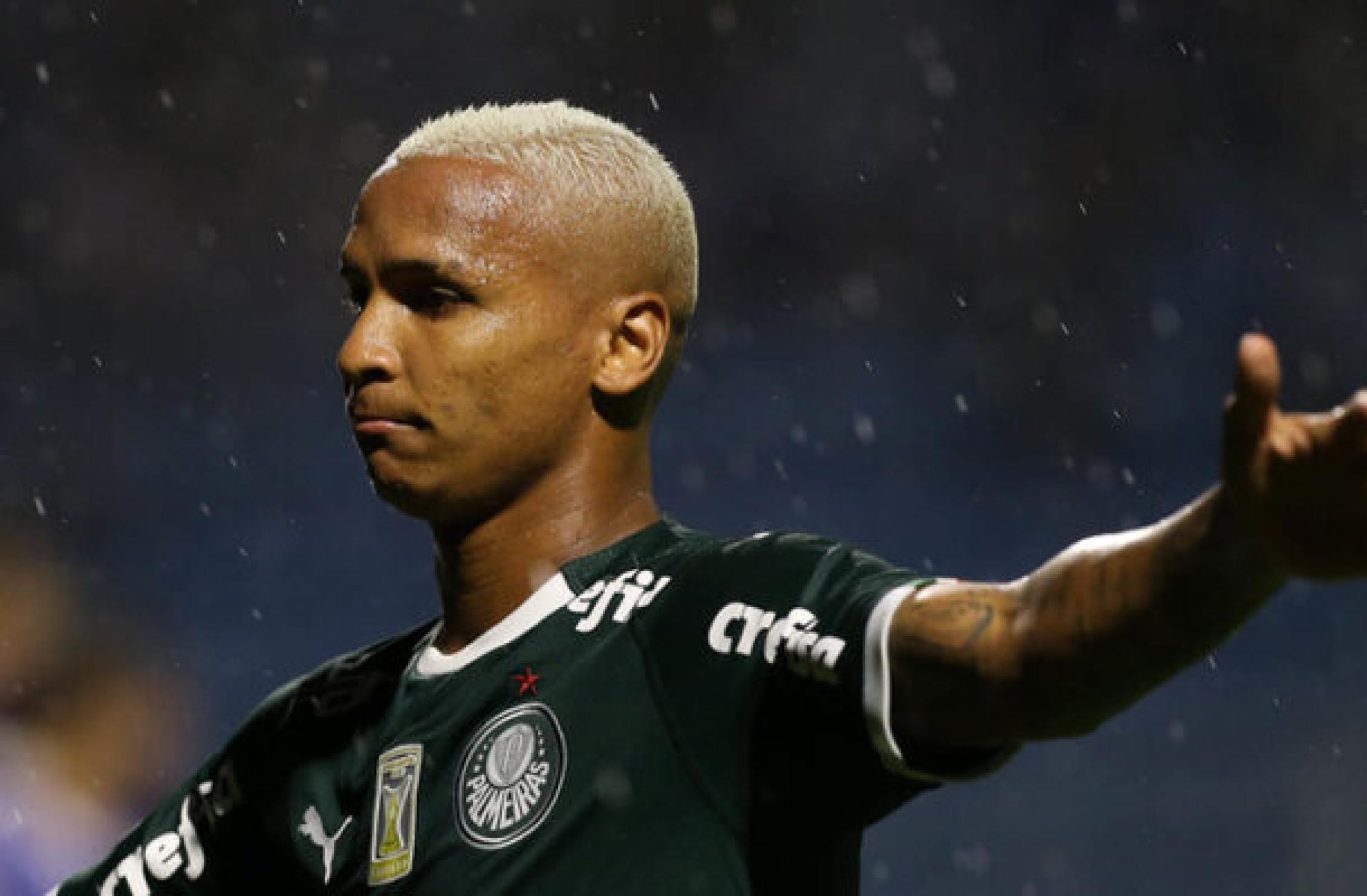 Deyverson revela mágoa com o Palmeiras: ‘Saí triste’