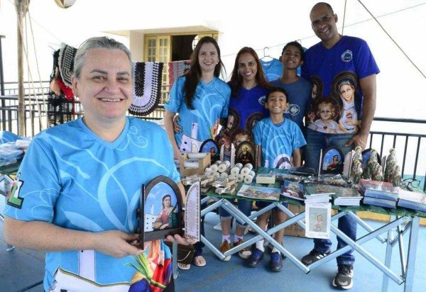  13/12/2024 Crédito: Marcelo Ferreira/CB/D.A Press. Brasil. Brasília - DF -  Samambaia, Paróquia de Santa Luzia comemora o dia de Santa Luzia. Dona Elizangela Bonina.