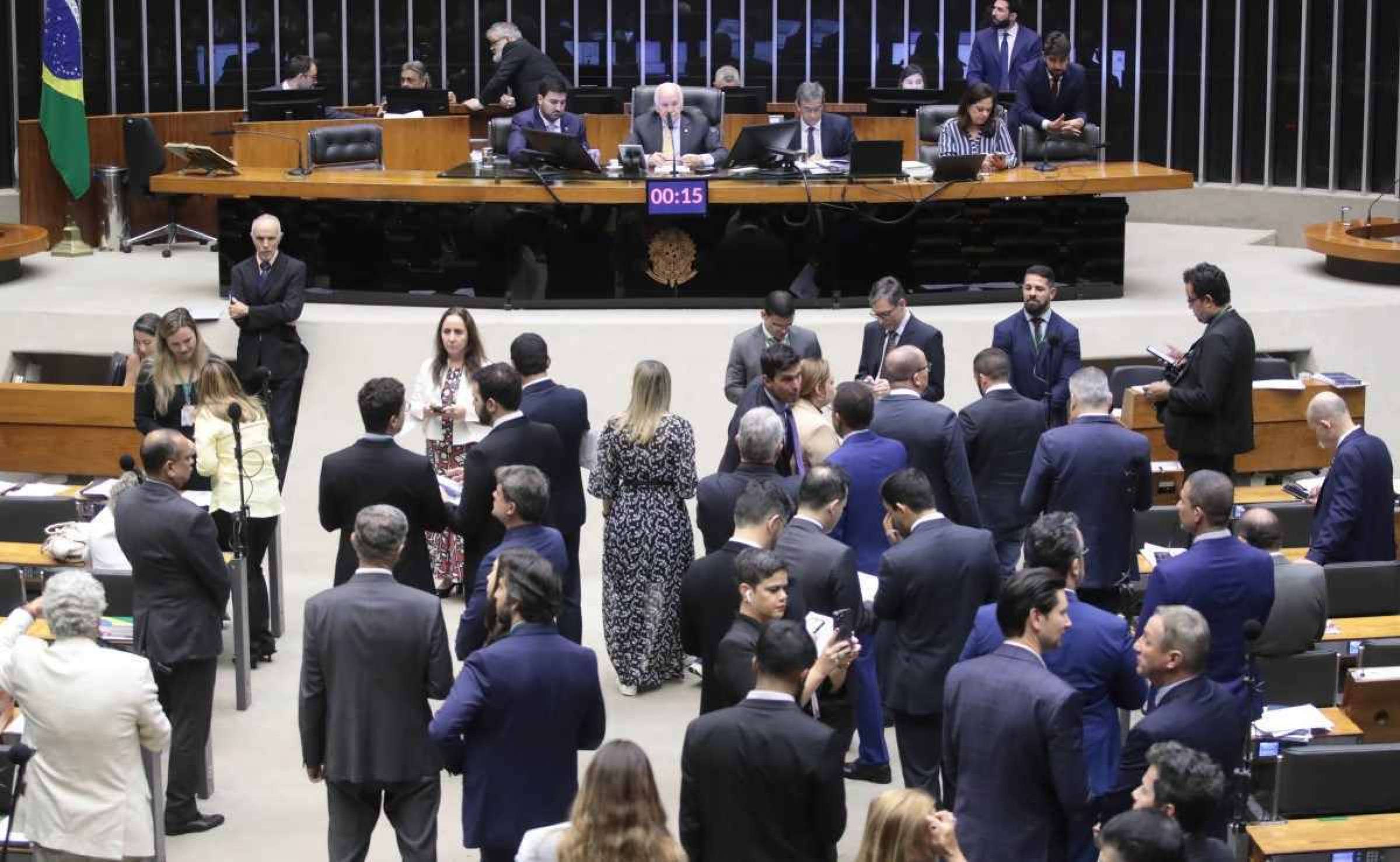 Reforma tributária: relator discutirá com deputados texto aprovado no Senado