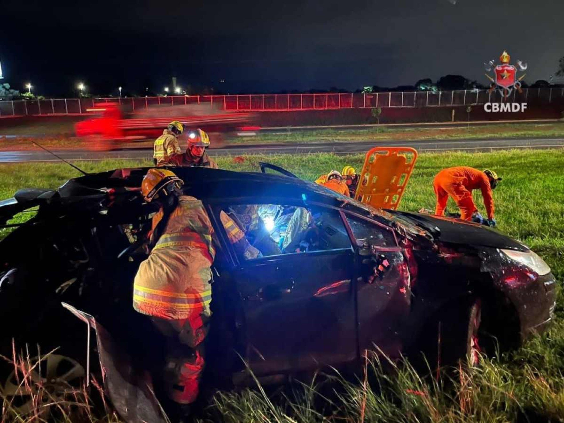 Colis&atilde;o ocorreu na madrugada desta sexta-feira (13)