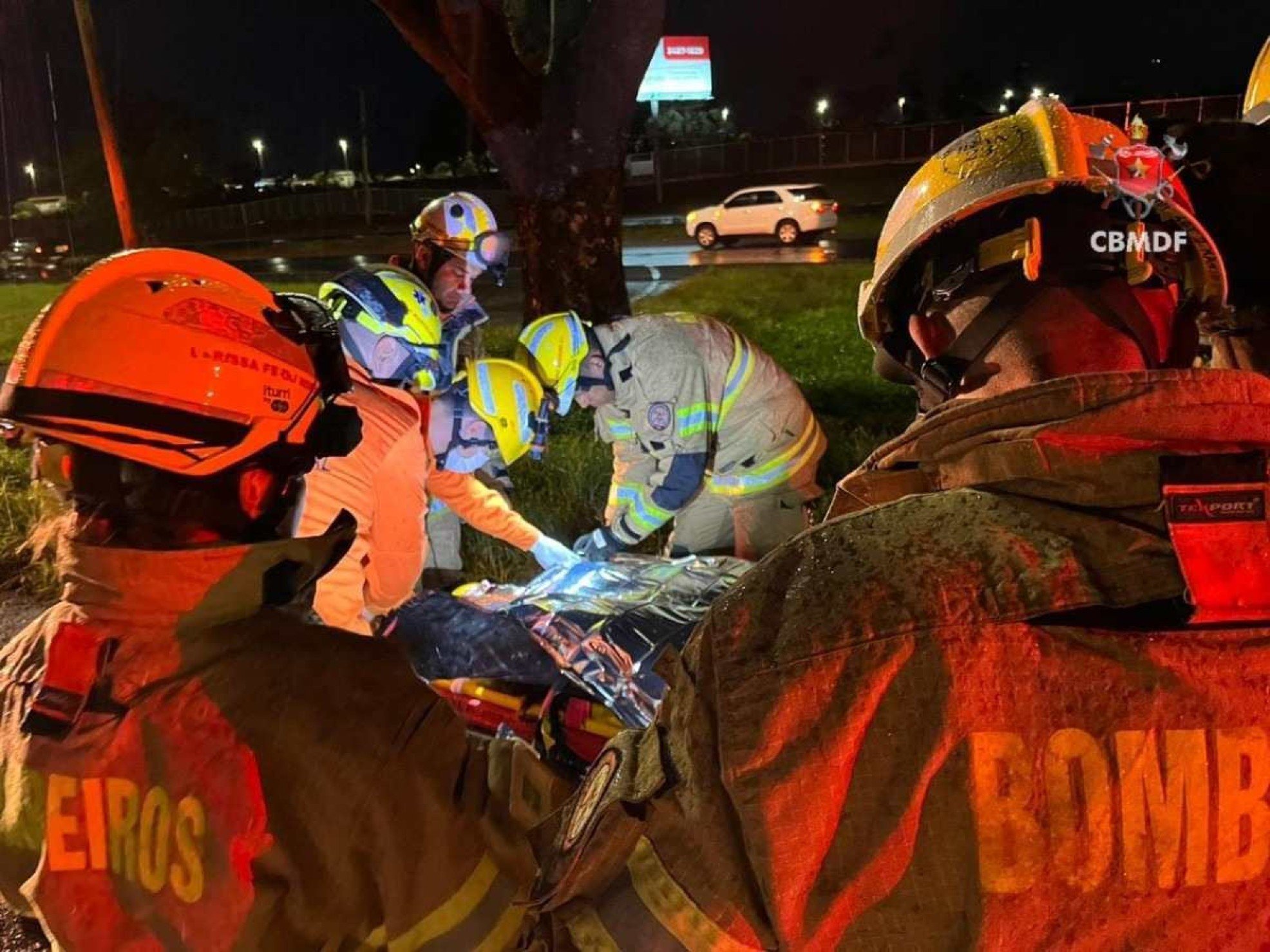 Colis&atilde;o ocorreu na madrugada desta sexta-feira (13)