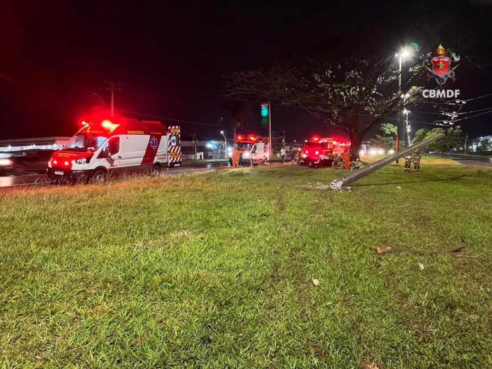 Colis&atilde;o ocorreu na madrugada desta sexta-feira (13)