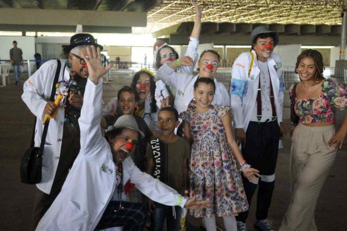  14/12/2024. Crédito: Minervino Júnior/CB/D.A Press. Brasil.  Brasilia - DF. Festa para as crianças da Abrace no Pavilhão do Parque.