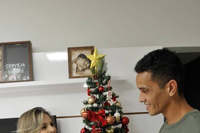  13/12/2024. Crédito: Minervino Júnior/CB/D.A Press. Brasil.  Brasilia - DF. Especial de Natal. Débora e Matheus que estão esperando o nascimento da primeira filha.