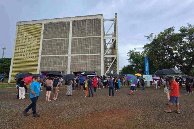 Estudantes fazem a prova da primeira etapa do Programa de Avaliação Seriada (PAS)