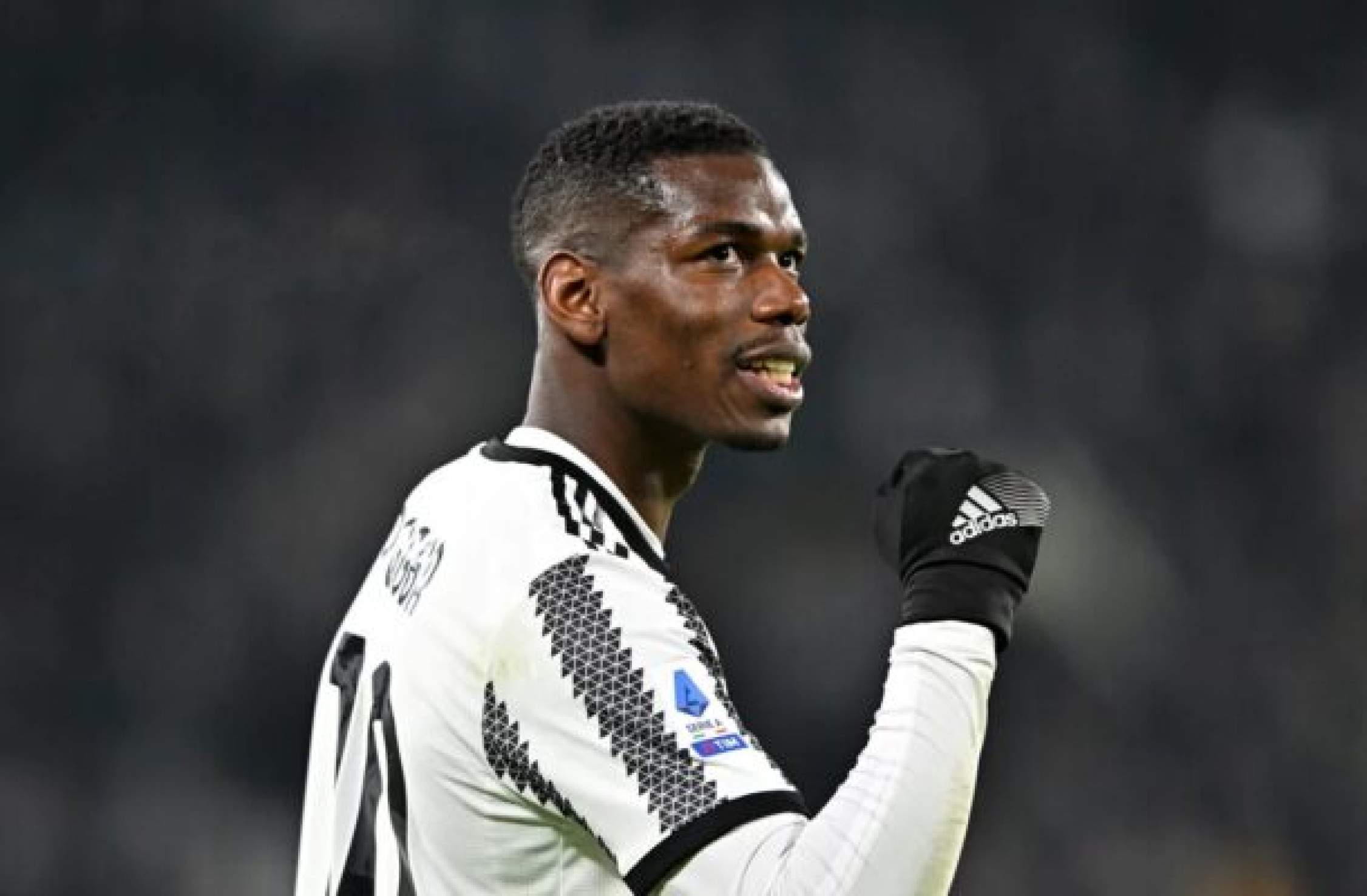 Corinthians ganha ajuda de site de acompanhantes para contratar Pogba