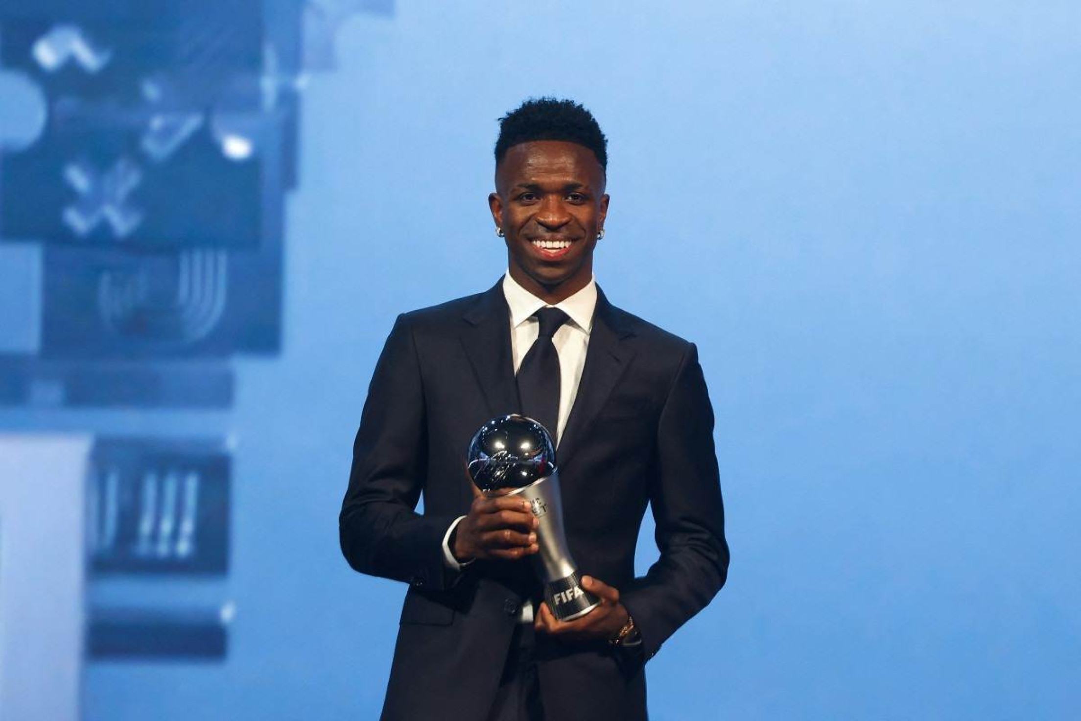 The Best: Ibaneis parabeniza Vinícius Júnior pela conquista do prêmio