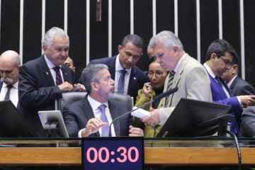 O texto aprovado representa mais um passo importante na simplificação do modelo tributário brasileiro -  (crédito: Bruno Spada/Câmara dos Deputados)