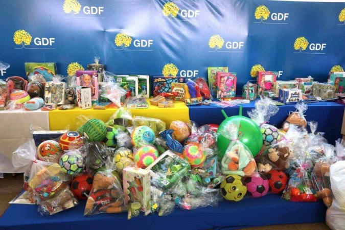 Campanha Vem Brincar Comigo arrecadou 16 mil brinquedos -  (crédito: Divulgação/Agência Brasília)