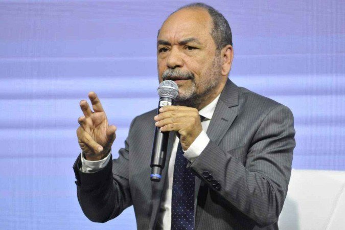   2024. CB Debate: Entre os eixos do DF - Fundo constitucional do Distrito Federal' Na Foto João Carlos Souto, diretor da Escola Superior da Advocacia Geral da União