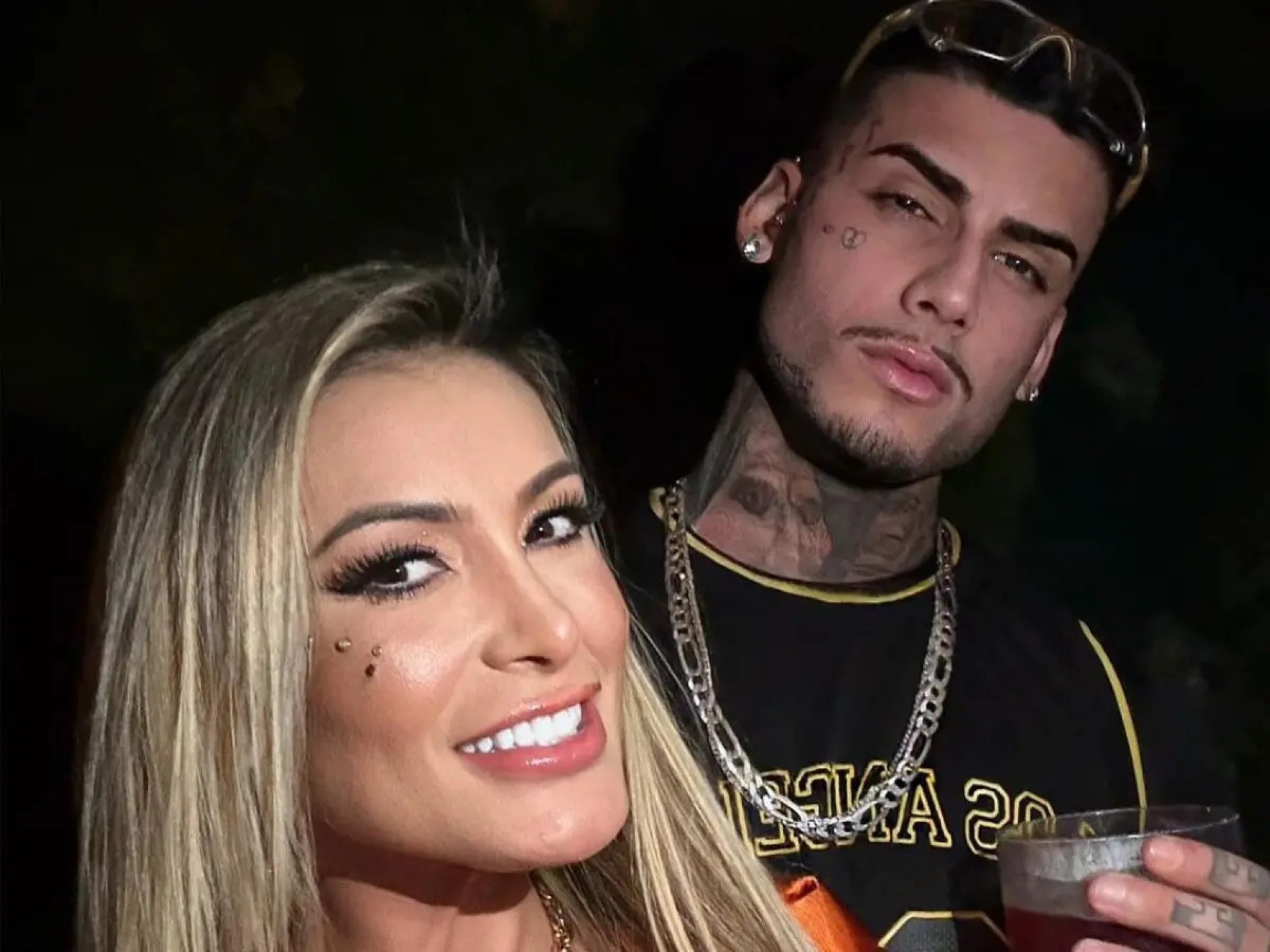 Andressa Urach grava vídeo com ator pornô e exibe língua bifurcada -  (crédito: Reprodução/Instagram)